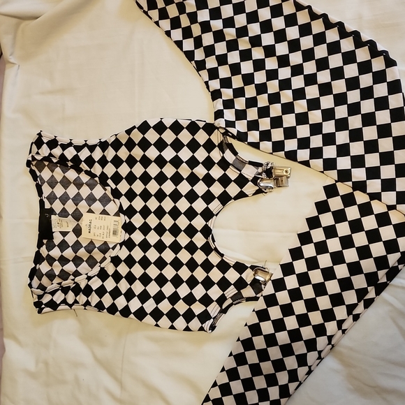 2 pc Checkaboard jumpsuit - Picture 4 of 5